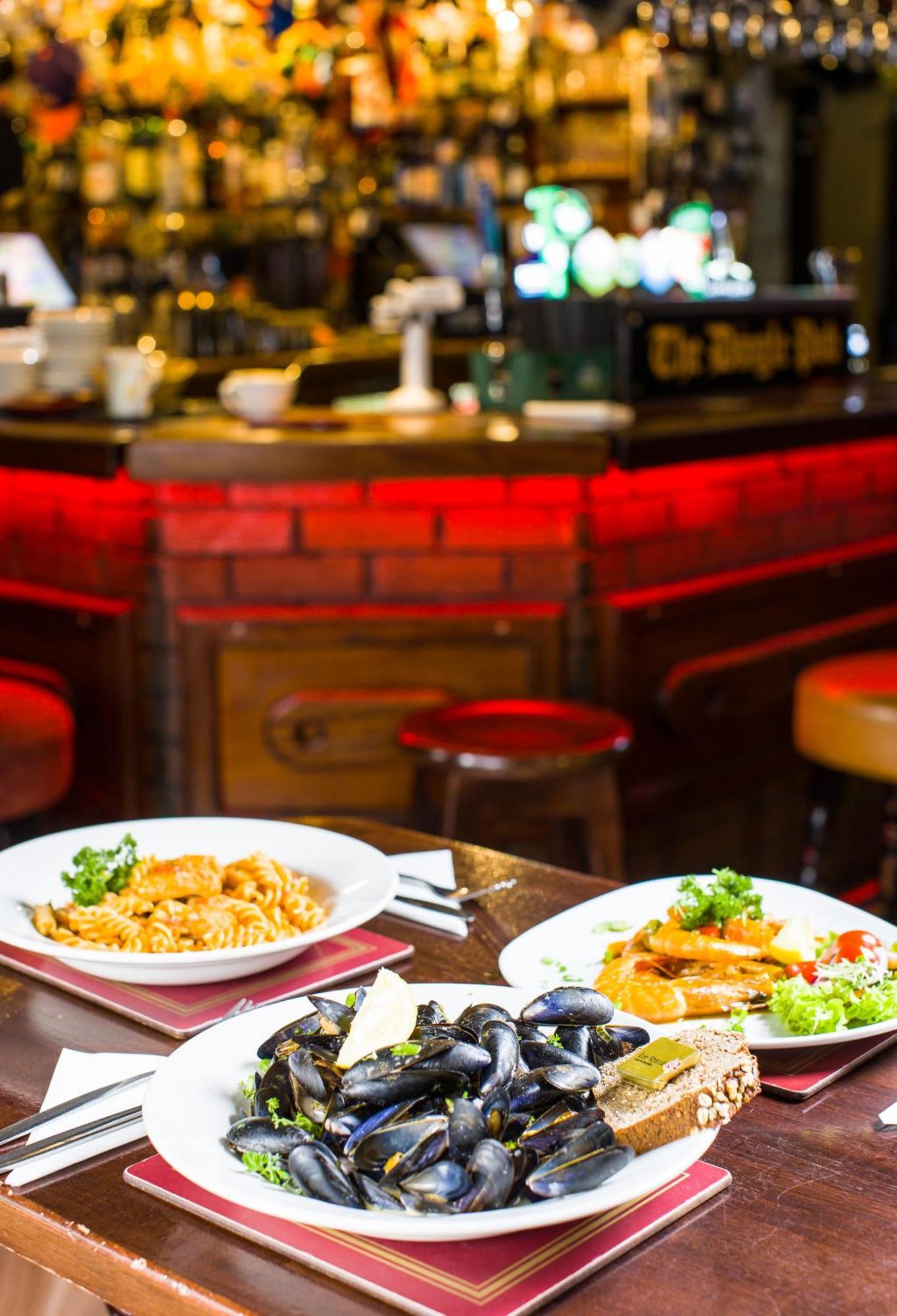 The Dingle Pub Rooms エクステリア 写真