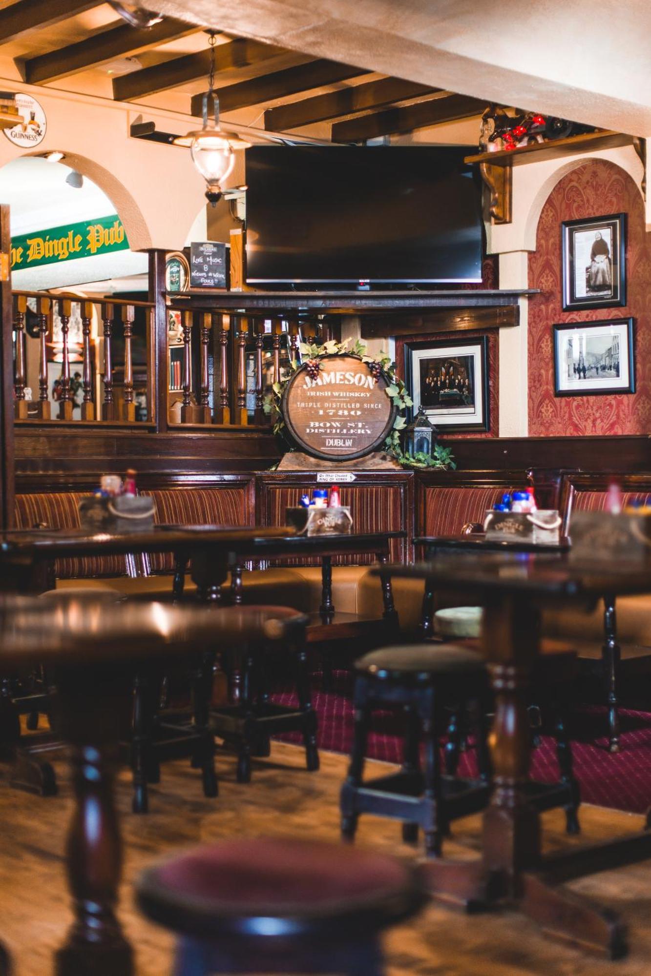 The Dingle Pub Rooms エクステリア 写真